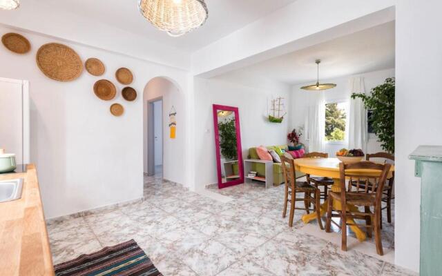 Menta House Ii, Naousa