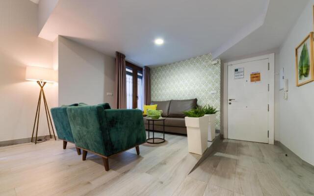 Holidays2Malaga Suites Apartments