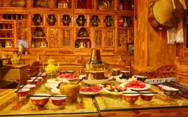 Gesaer Tibetan Culture Boutique Hotel