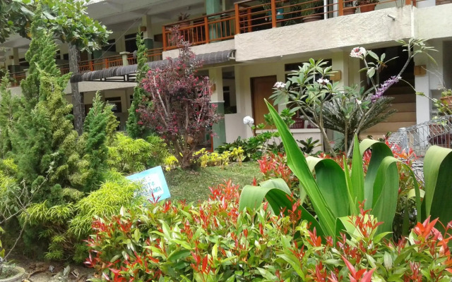 Pandu Lakeside Hotel Parapat - Toba Lake