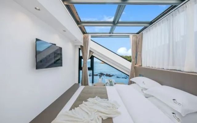 Yushan Heyue 180 ° Super Line Sunrise and Sea View Swimming Pool Villa Luxury and Beautiful Stay – Guest Rooms – Zhoushan