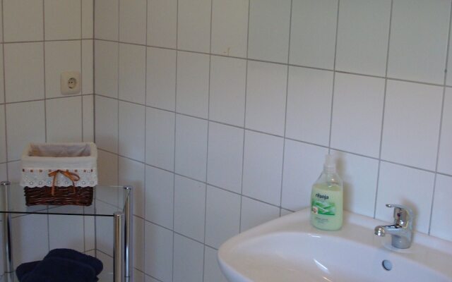 Sunny Apartment in Kühlungsborn near Sea Beach