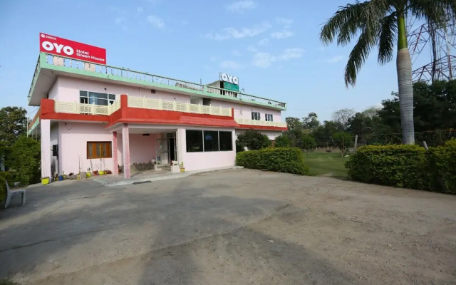 Oyo 29925 Hotel Green House
