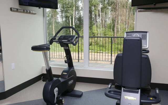 Best Western Plus Sawridge Suites