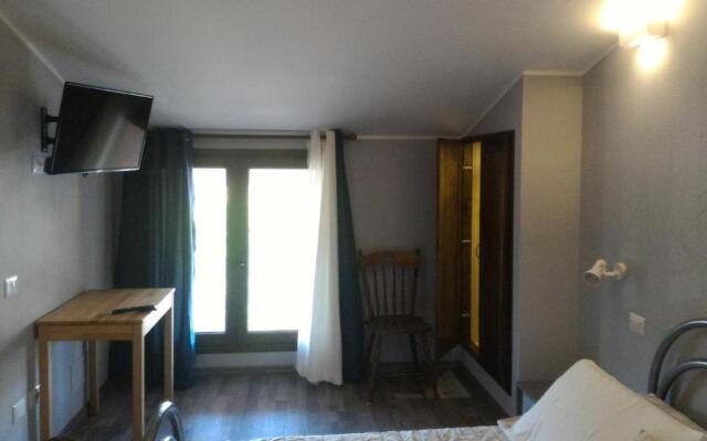 Corona Bed & Breakfast