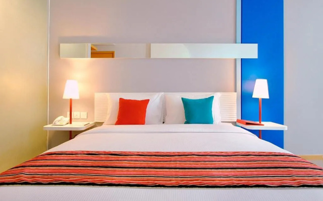 FOX Lite Metro Indah Bandung