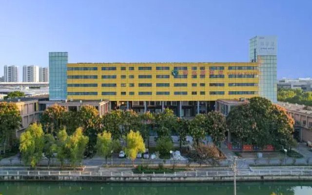 Vienna Hotel Suzhou Industrial Park Yangcheng Lake Fashion Stage