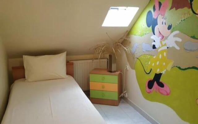 Mina's Apartment