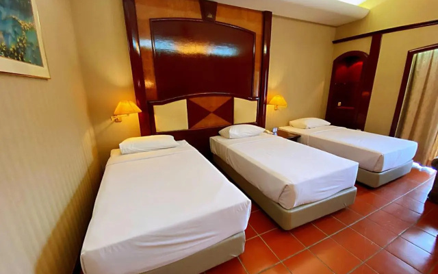 Ponderosa Golf & Country Resort – Guest Rooms – Johor Bahru