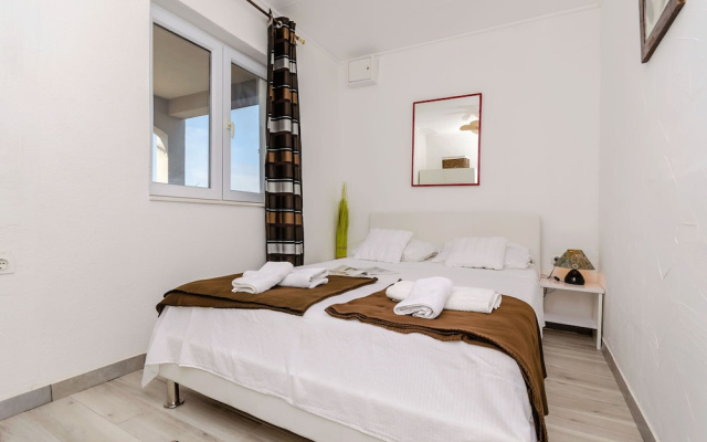 Apartment Mezaroca