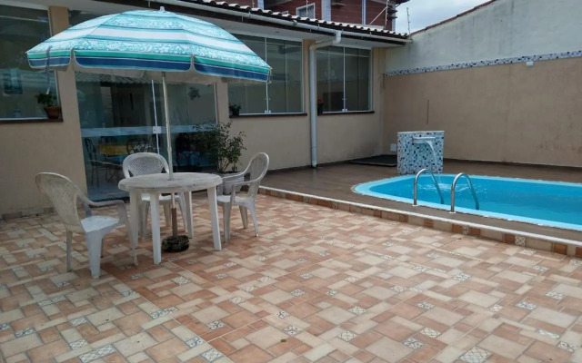 Casa de praia com piscina em Caraguatatuba - SP