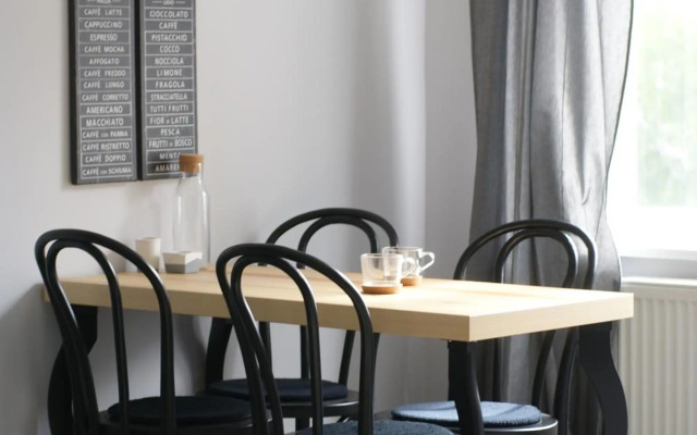 Cosy Happy Studio Apartment