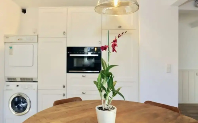 Strandhuus Modern Retreat