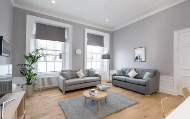 Torphichen Street 5 Star Luxury Apartment