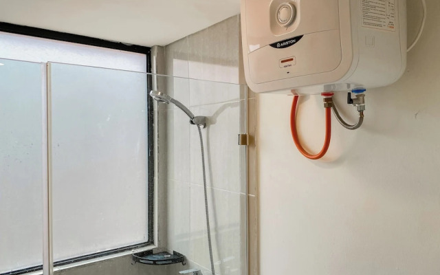 Restful And Chic 2Br At Meikarta Apartment