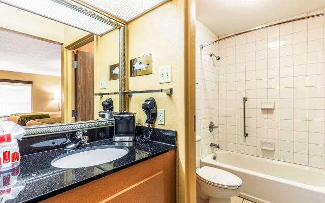 Econo Lodge Moss Point - Pascagoula