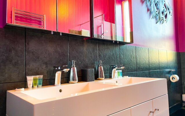 PHOENIX Executive Apartments