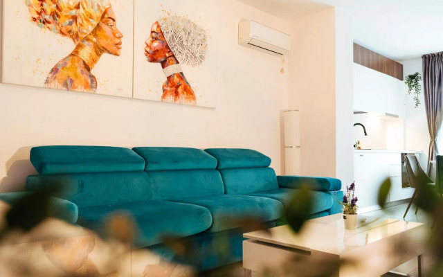 Cozy Special Pallady Apartament with Heated Courtyard