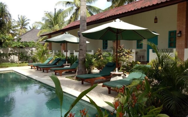 White Coconut Cottage