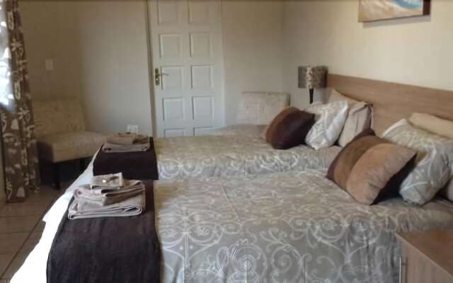 12 on Vaal Drive Guesthouse