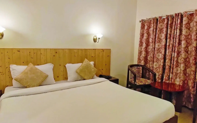 Royal Jardin Whistling Pines Resort