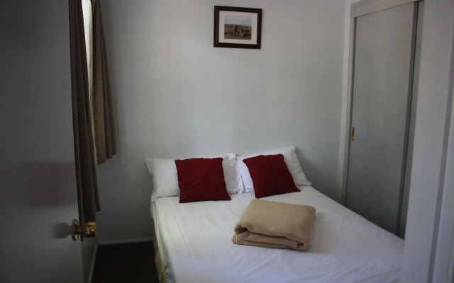 Lani's Holiday Island - Caravan Park