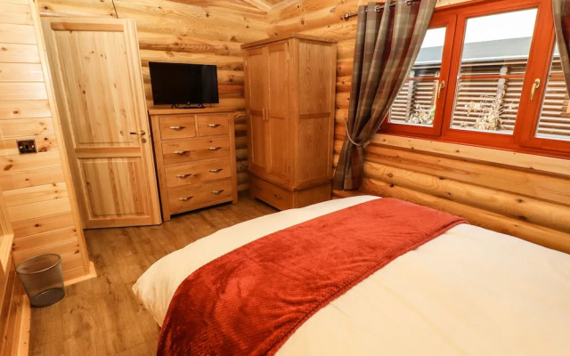 Oak Lodge