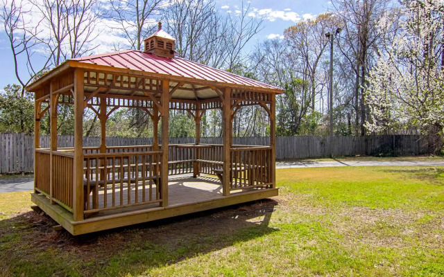 Auburn Lodge Near University