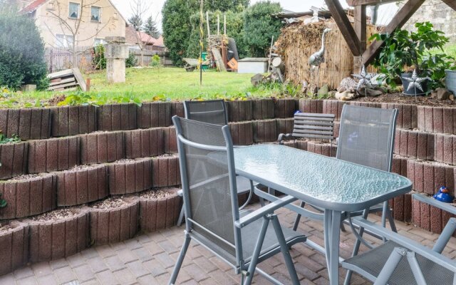 Serene Holiday Home in Naumburg near River