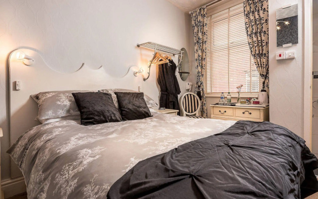 The Glen Guest House