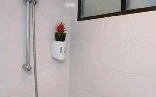 InvincibleSeaview Batu Ferrighi Sri Sayang 無敵海景 2-5