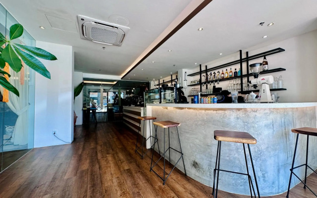 T+ Hotel Macallum
