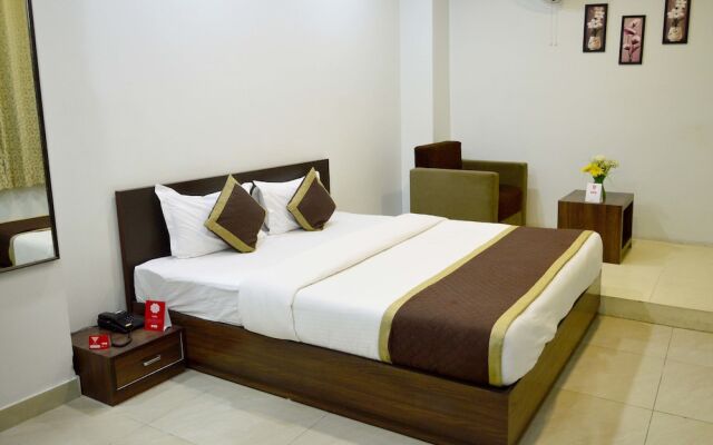 Oyo 6697 Hotel Green Lemon