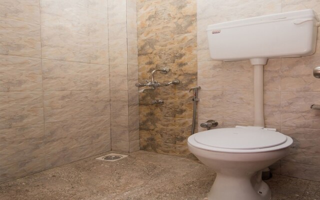 OYO 15902 Hotel Oyster Executive