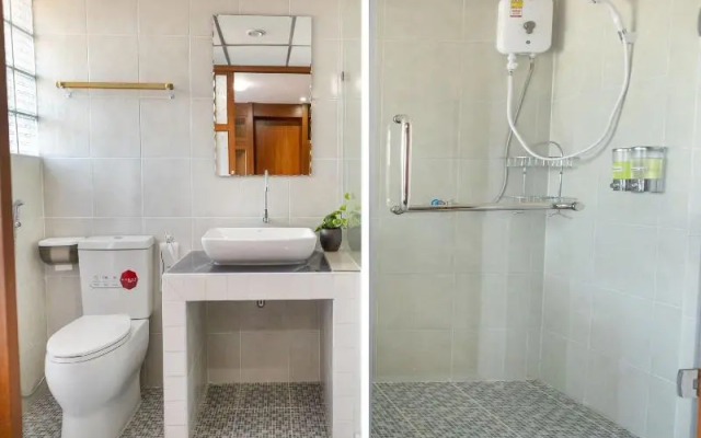 OYO 736 Green Poshtel