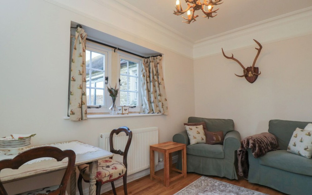 Maud Heath's Snug