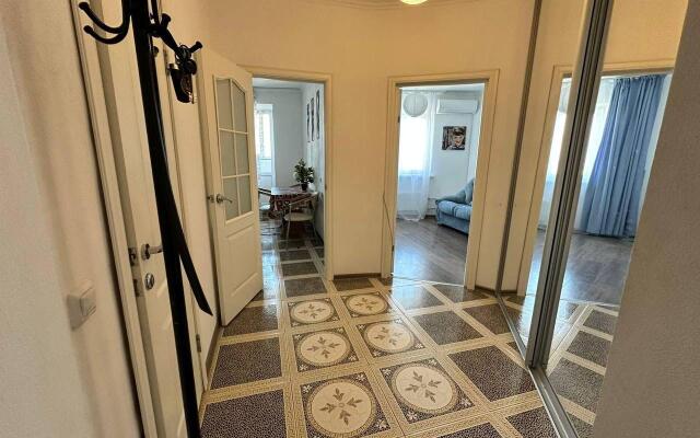 Апартаменты на улице Декабристов 89В