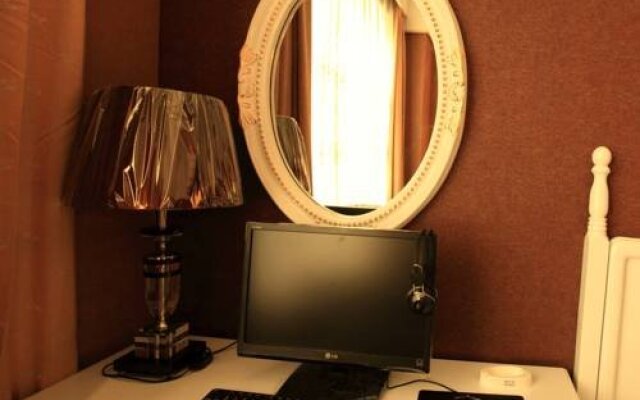 Luoyang Babylon Hotel