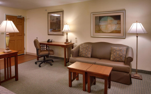 Staybridge Suites Omaha 80th And Dodge by IHG