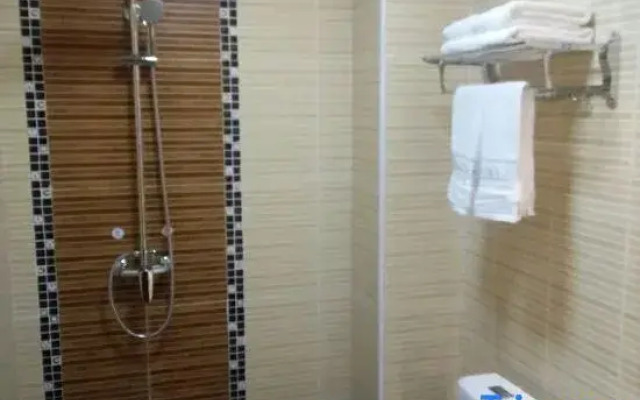 Wuwei Yunxuan Hotel