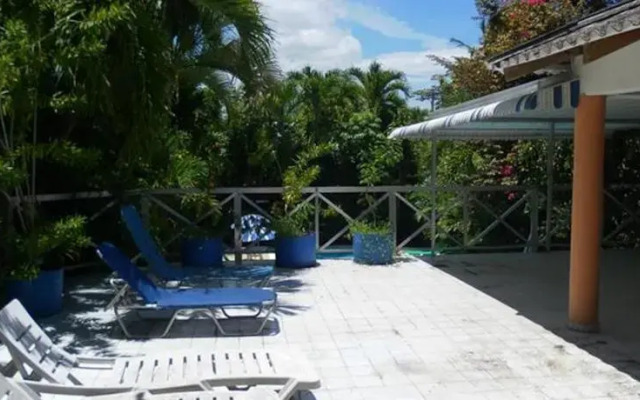 Romanoff Hotel