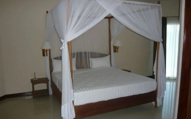 Sunny Golf Hotel