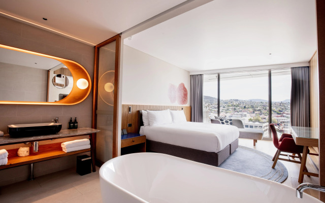 Crowne Plaza Hobart by IHG