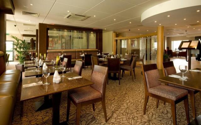 Premier Inn Castleford (Xscape, M62, Jct 32)