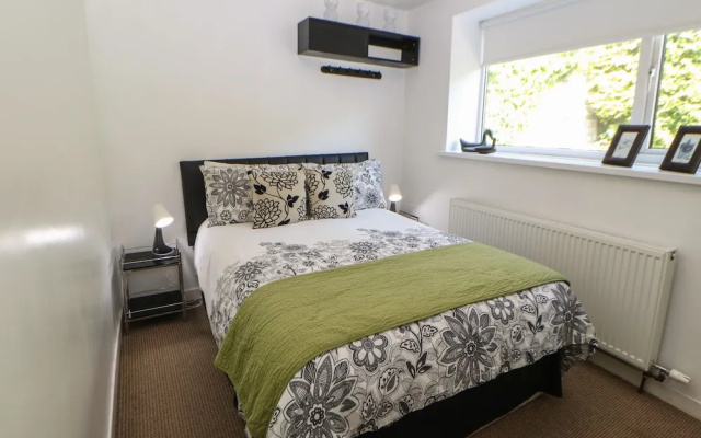 Hollie Cottage