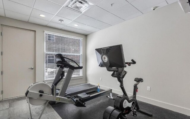 Modern 2BR 2BATH near French Quarter