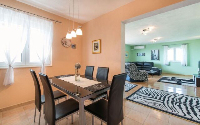 Apartment Gorana