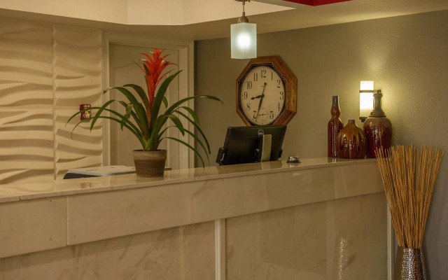 Richland Inn Lawrenceburg