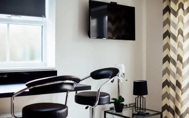 Modern lap of Luxury