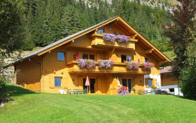 Regitnig - 4 Sterne Hotel und Chalets